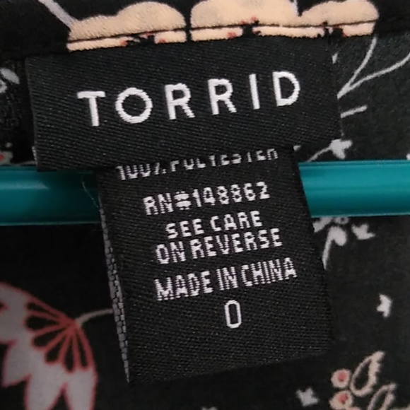 Torrid Floral Blouse - Picture 2 of 5